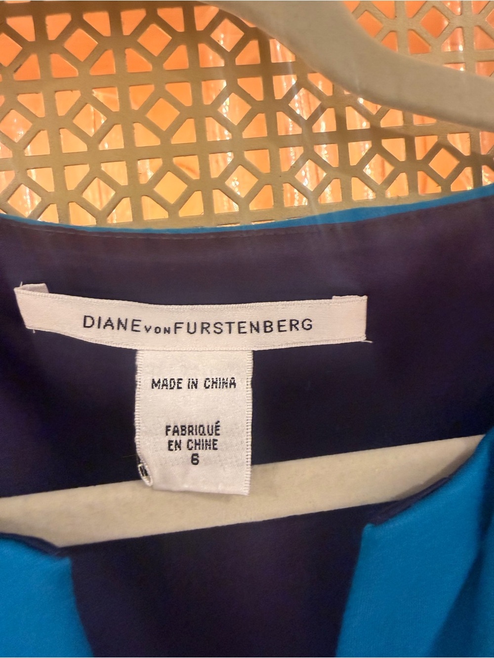 Diane von Furstenberg Blue Wool Sheath Dress Short Sleeve Size 6 EUC! - Picture 2 of 3